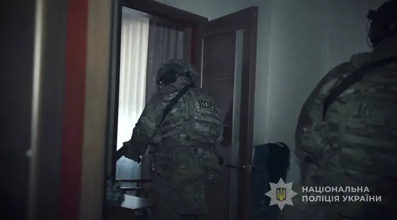 На Волині викрили нарколабораторію з місячним обігом у пів мільйона гривень: затримано вісьмох осіб